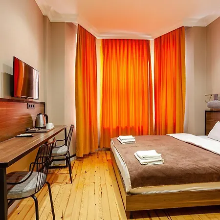 Aram Kerasi Istanbul