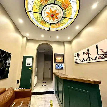 Hotel Aram Kerasi