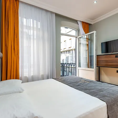 Aram Kerasi ホテル