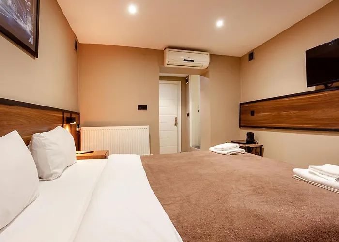 Aram Kerasi * Istanbul