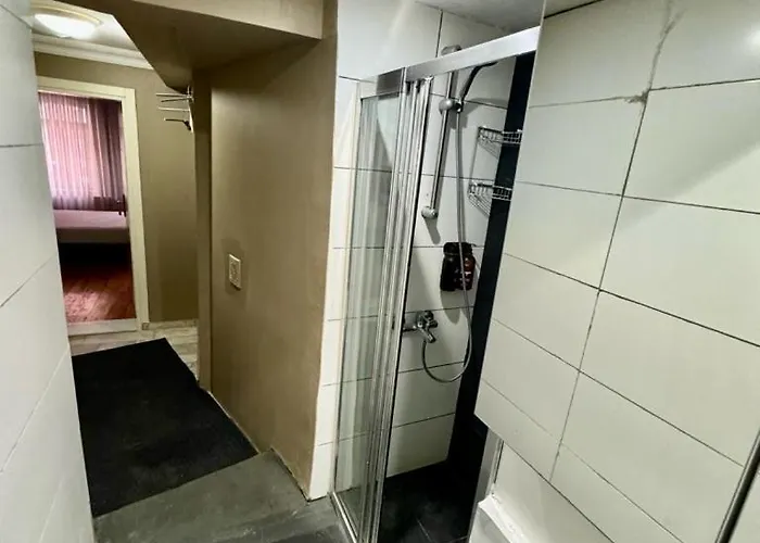 Aram Kerasi Hotell *