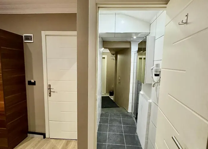 Aram Kerasi Hotell *