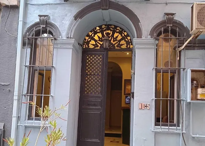 Aram Kerasi * Istanbul