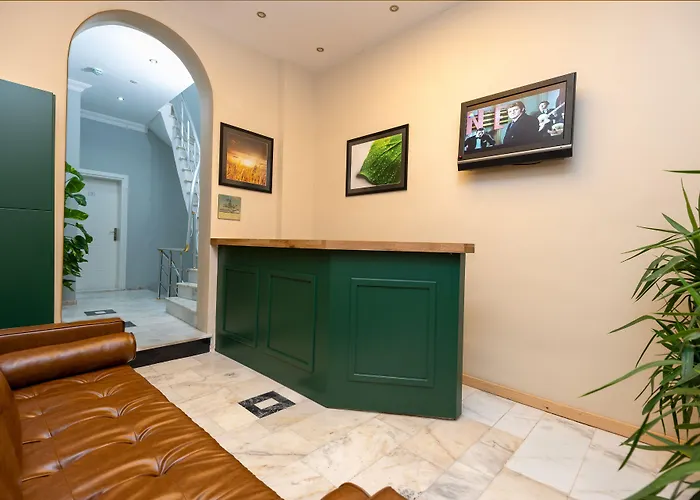 Aram Kerasi Hotell *