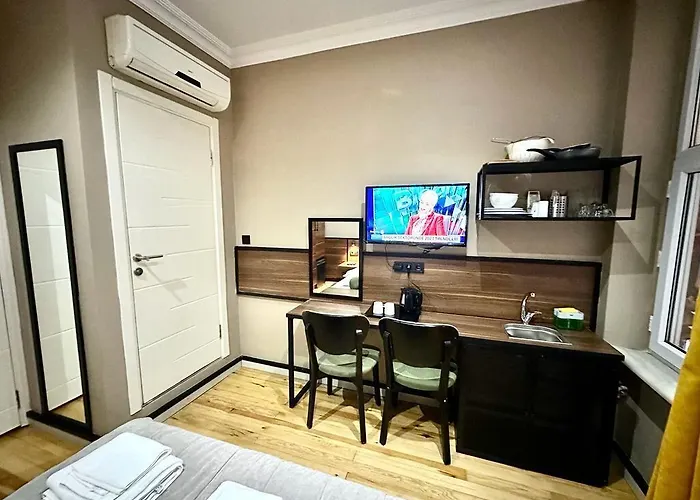 Aram Kerasi Hotell *