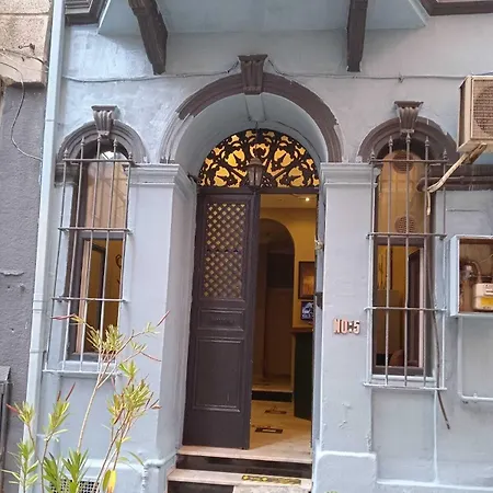 Aram Kerasi * Estambul