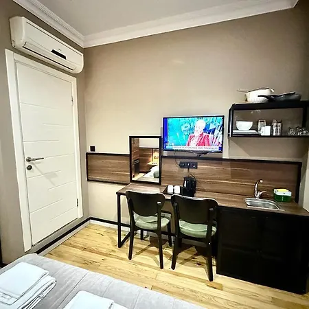 Aram Kerasi Hotell *
