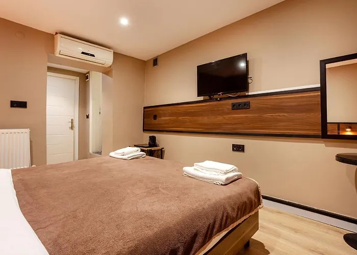 Aram Kerasi Istanbul