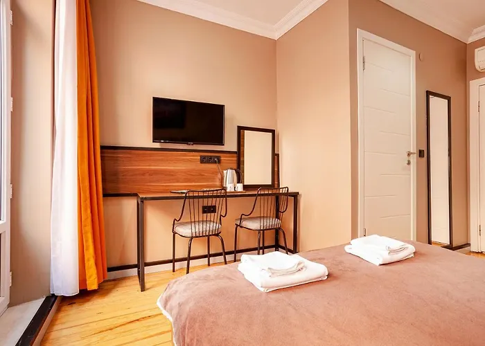 Aram Kerasi * Istanbul